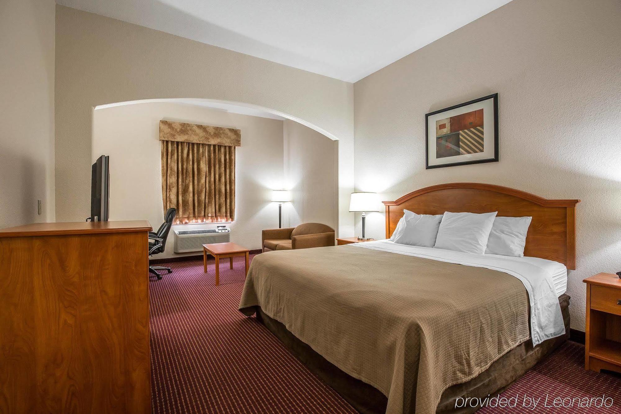 Отель Sonesta Essential Бомонт Экстерьер фото